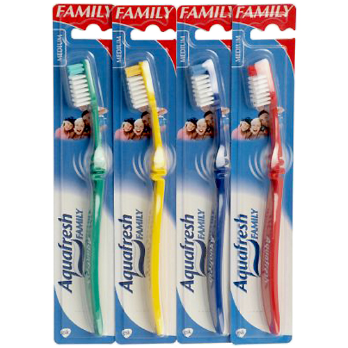 Зубная щетка Aquafresh Семейная